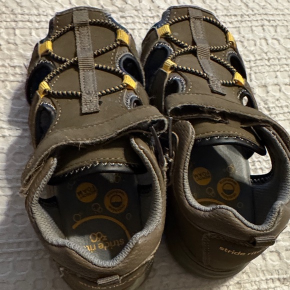 Stride Rite Children's Outdoor Sandals - Brown and Navy - Picture 5 of 10